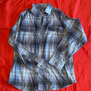 Men’s flannel shirt